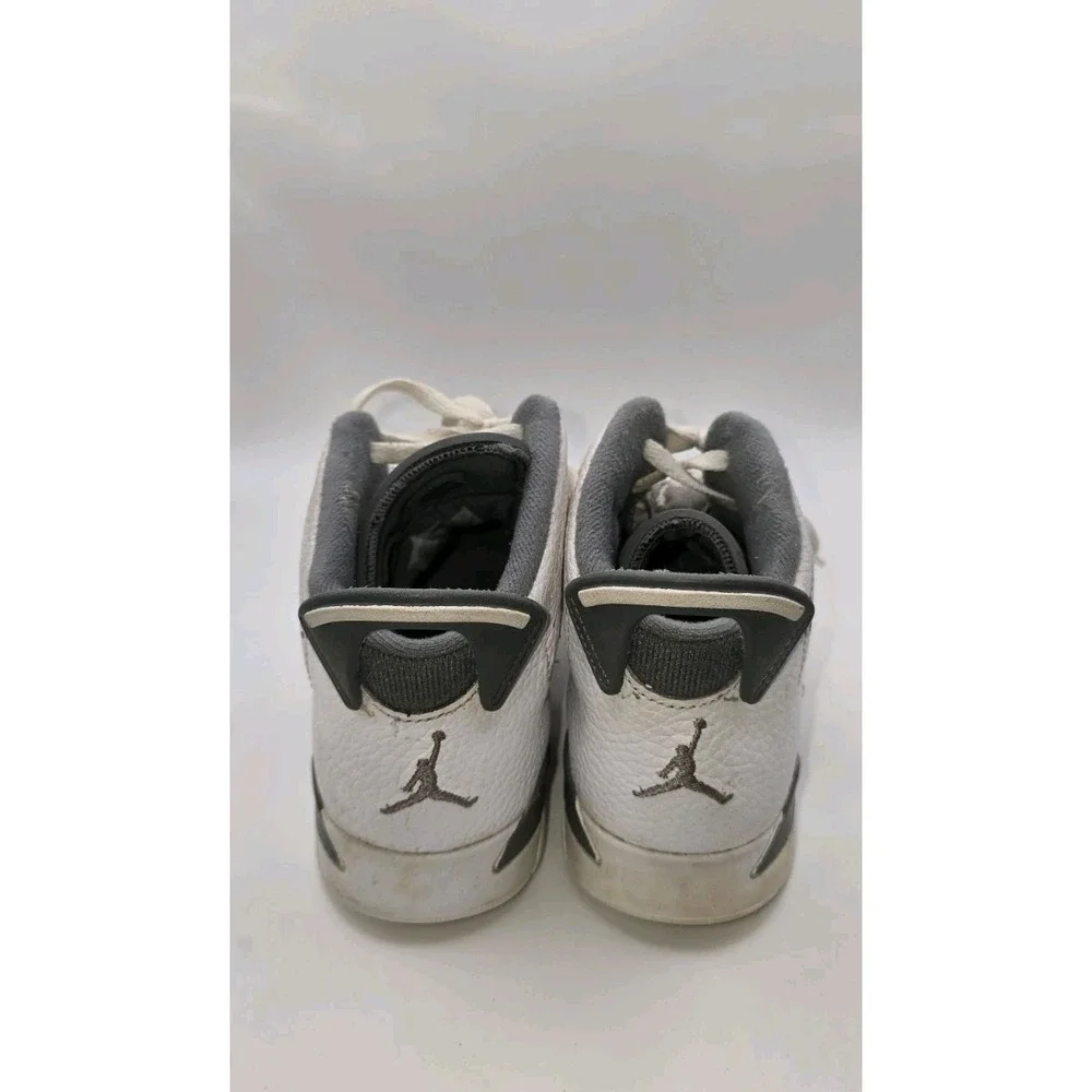 Nike Air Jordan 6 Retro Size 2.5Y‎ Athletic Shoes Sneakers White Size